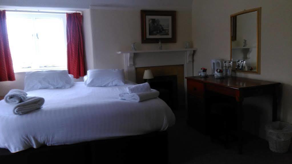 Sparkford Inn Екстериор снимка