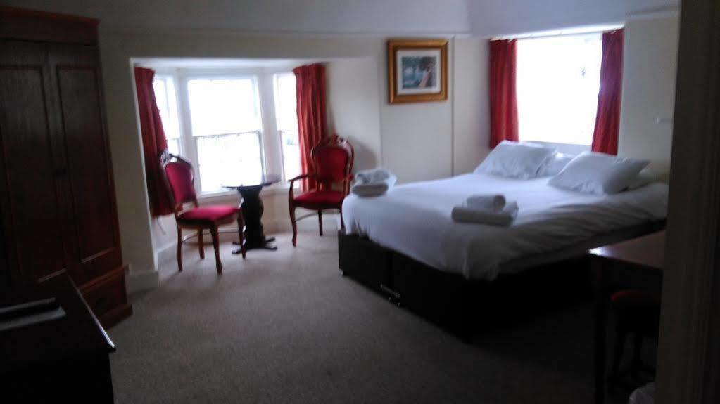 Sparkford Inn Екстериор снимка