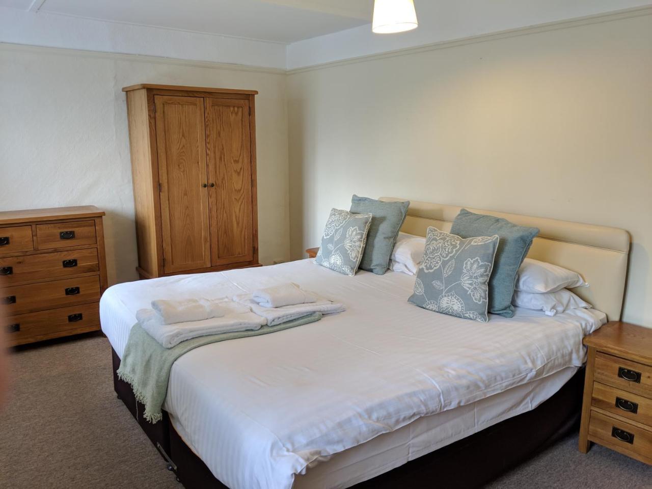 Sparkford Inn Екстериор снимка